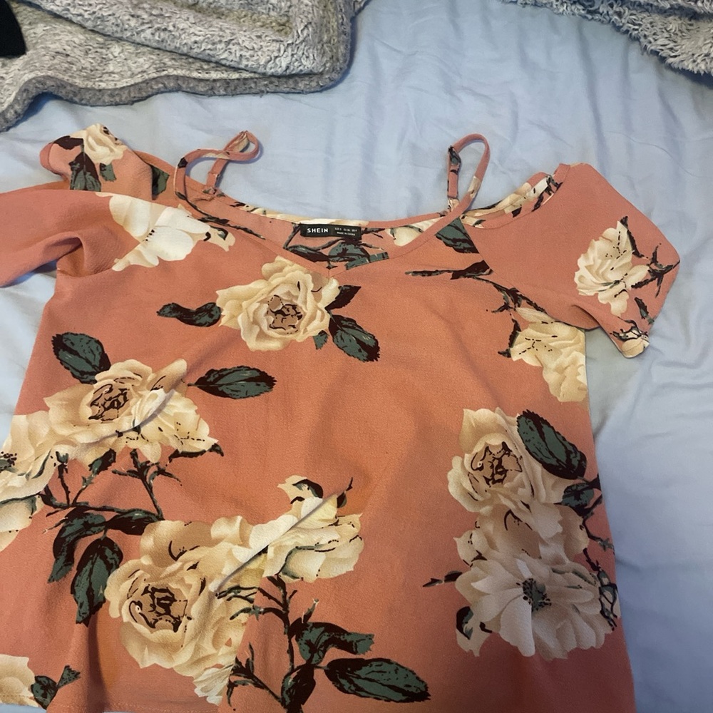 Floral Cold Shoulder Top